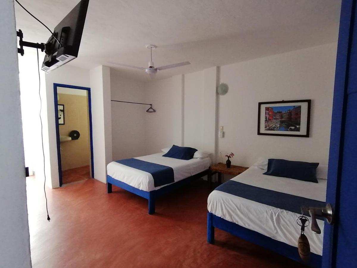 Hotel & Hostal Mayflower Puerto Escondido  Exterior foto